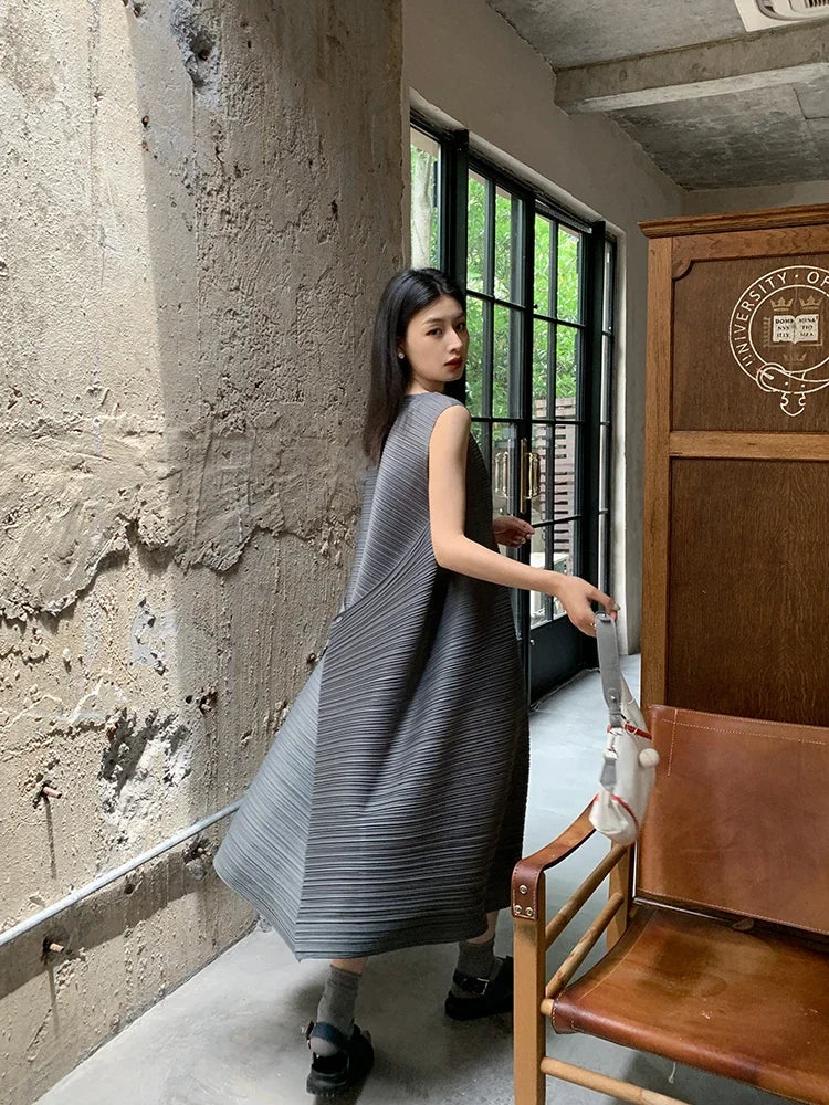 Pleated Women's Dresses | Plus Size Knee Length Dress With Natural Waistline And Folded Fabric