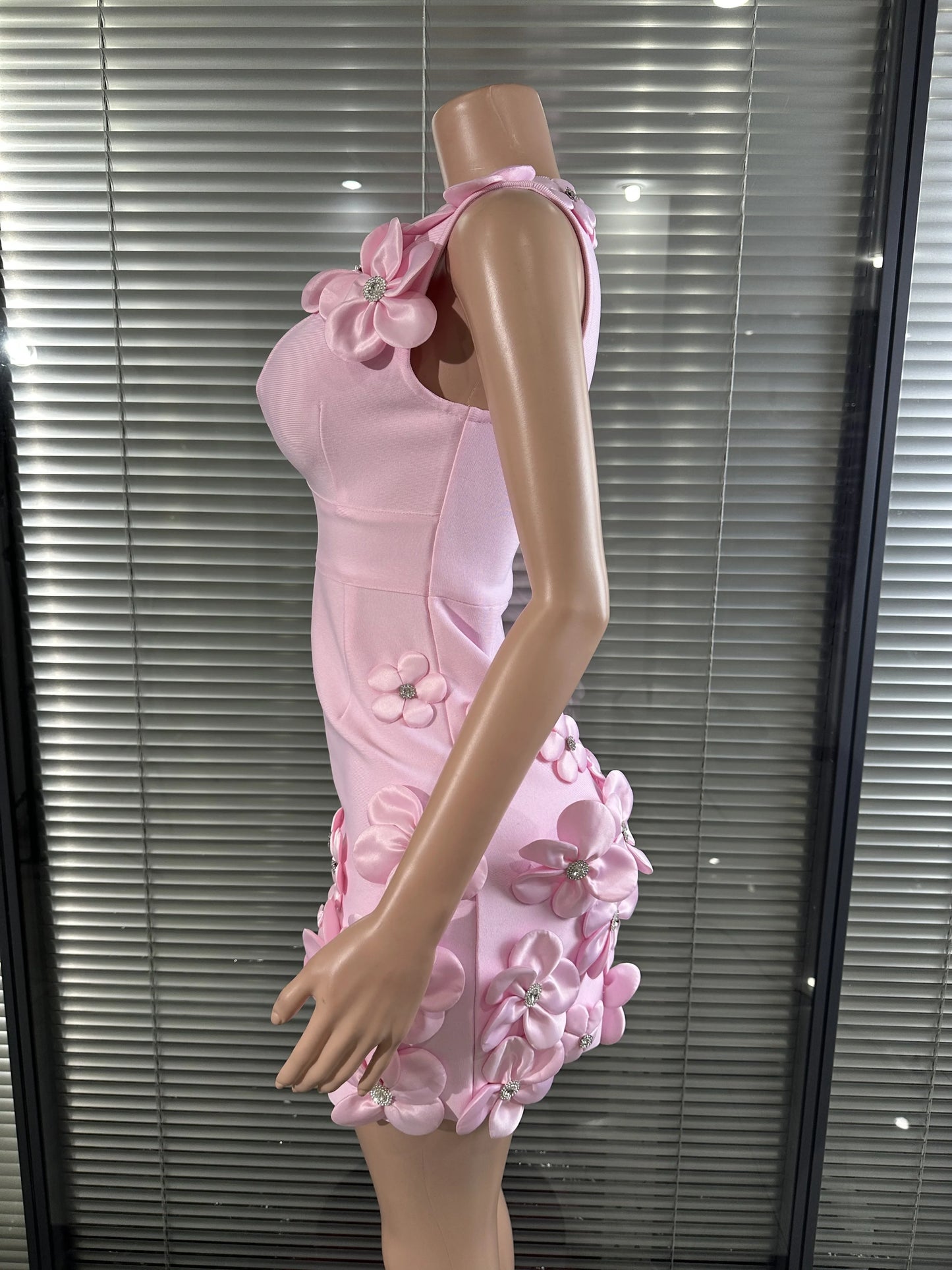 Glamorous Sexy Crystal 3D Flowers Emmbellished Deep V-neck Sleeveless High Waist Evening Party Bandage Mini Dress