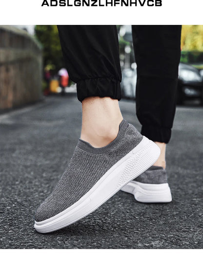 Outdoor Super Light Men Sneakers Fashion Breathable Running Sport Shoes Quality Slip-on Unisex Athletic Footwear 2022 Hot Sale