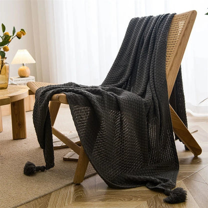 Chunky Knit Blanket - Nordic Knitted Throw with Tassels for Bed or Sofa - ZOOMNSTORE