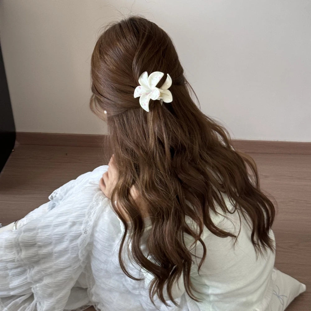 2026 New Trend Cute Flower Shape Hair Claw Set Sweet Cherry Print Hair Clips Hair Accessories For Women Girls Daily Summer Wear