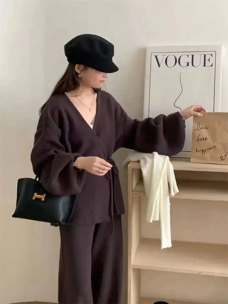 [EWQ] Fashion V-neck Long Sleeve Lace Up Sweater And High Waist Trousers Casual Women Knit Set Clothing 2025 Autumn New 16O1719