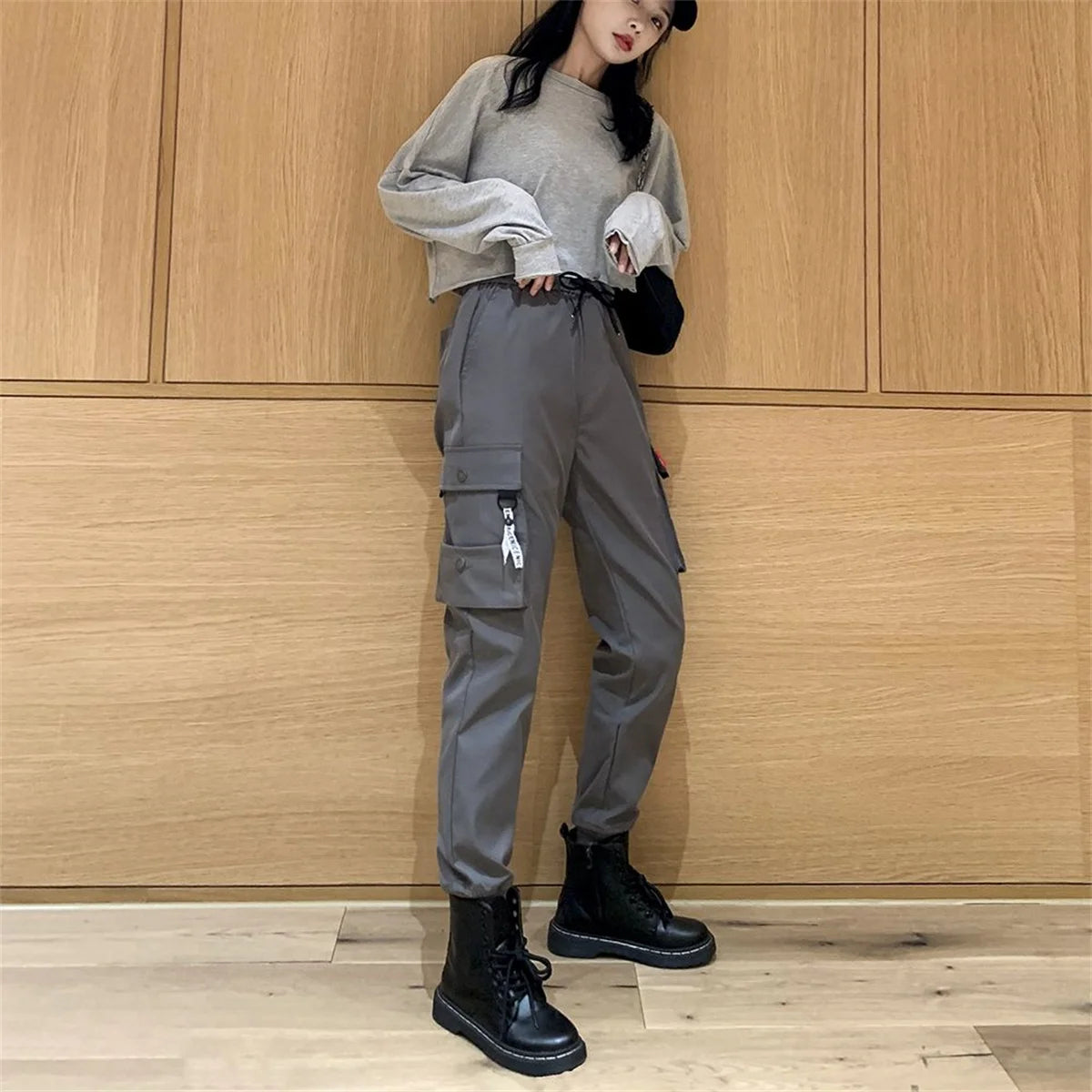 Black Cargo Pants Women Casual Joggers High Waist Loose Female Hip Hop Trousers Korean Punk Pants Funny Capri Streetwear Femme