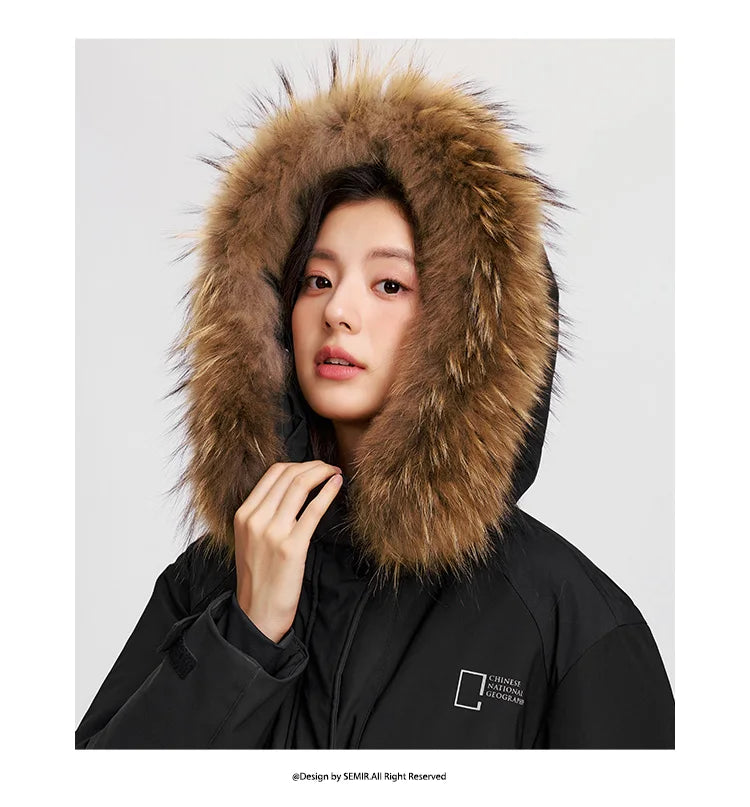 Women Goose Down Jacket | Waterproof Winter Coat with Thermal Insulation & Loose Fit Design