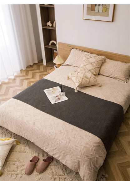 Chunky Knit Blanket - Nordic Knitted Throw with Tassels for Bed or Sofa - ZOOMNSTORE