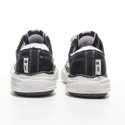 Women Casual Shoes Men's Sports footwear Summer Casual Thick Soled Male Soft Comfortable Non-slip Outdoor Fashion Board sneakers
