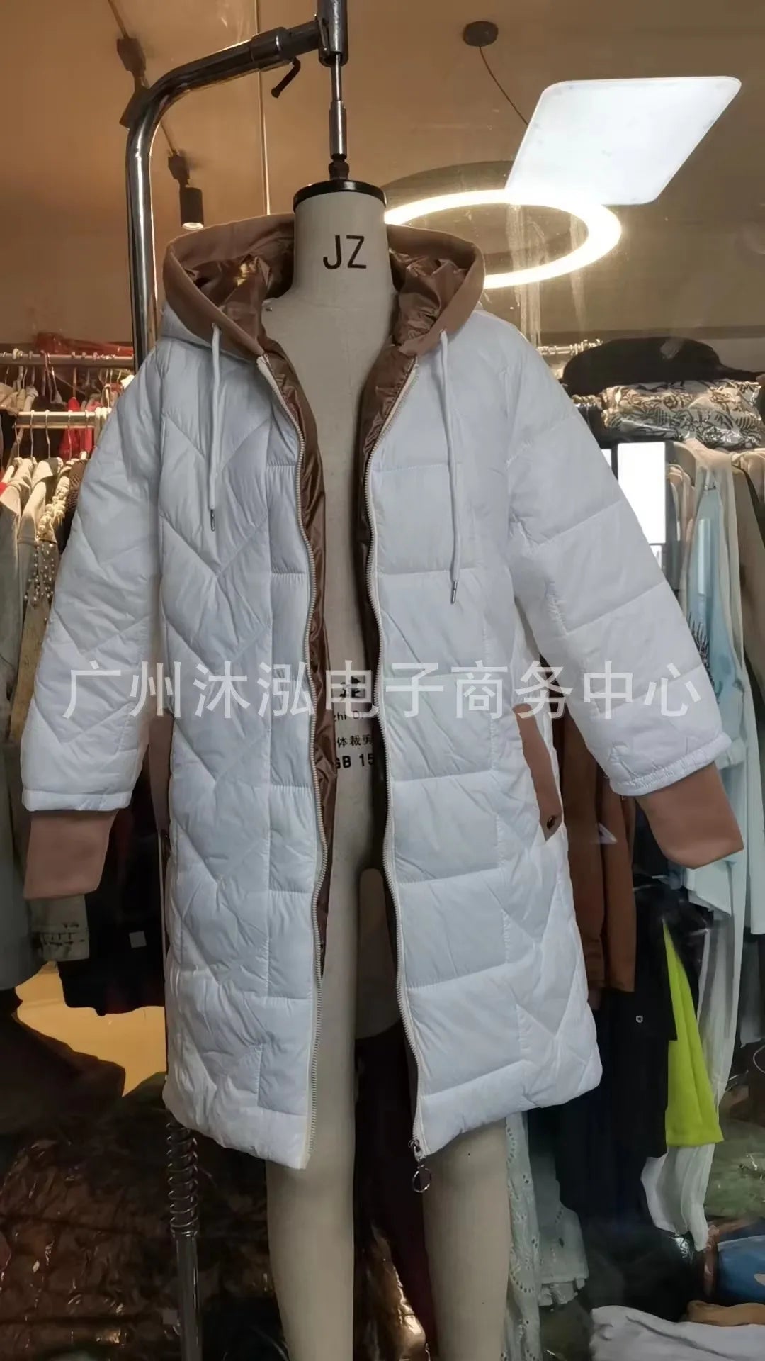 ZOOMNSTORE