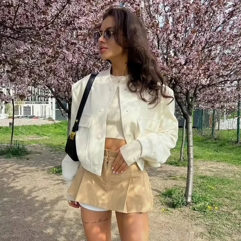 1PCS Woman Bomber Jacket Coat White Autumn Winter Button Baseball Aviator Cropped Jackets for Women Long Sleeve Crop Outerwear