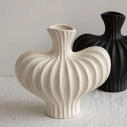 Modern Minimalist Plastic Vase - Chic Water Cultivation Decor for Home