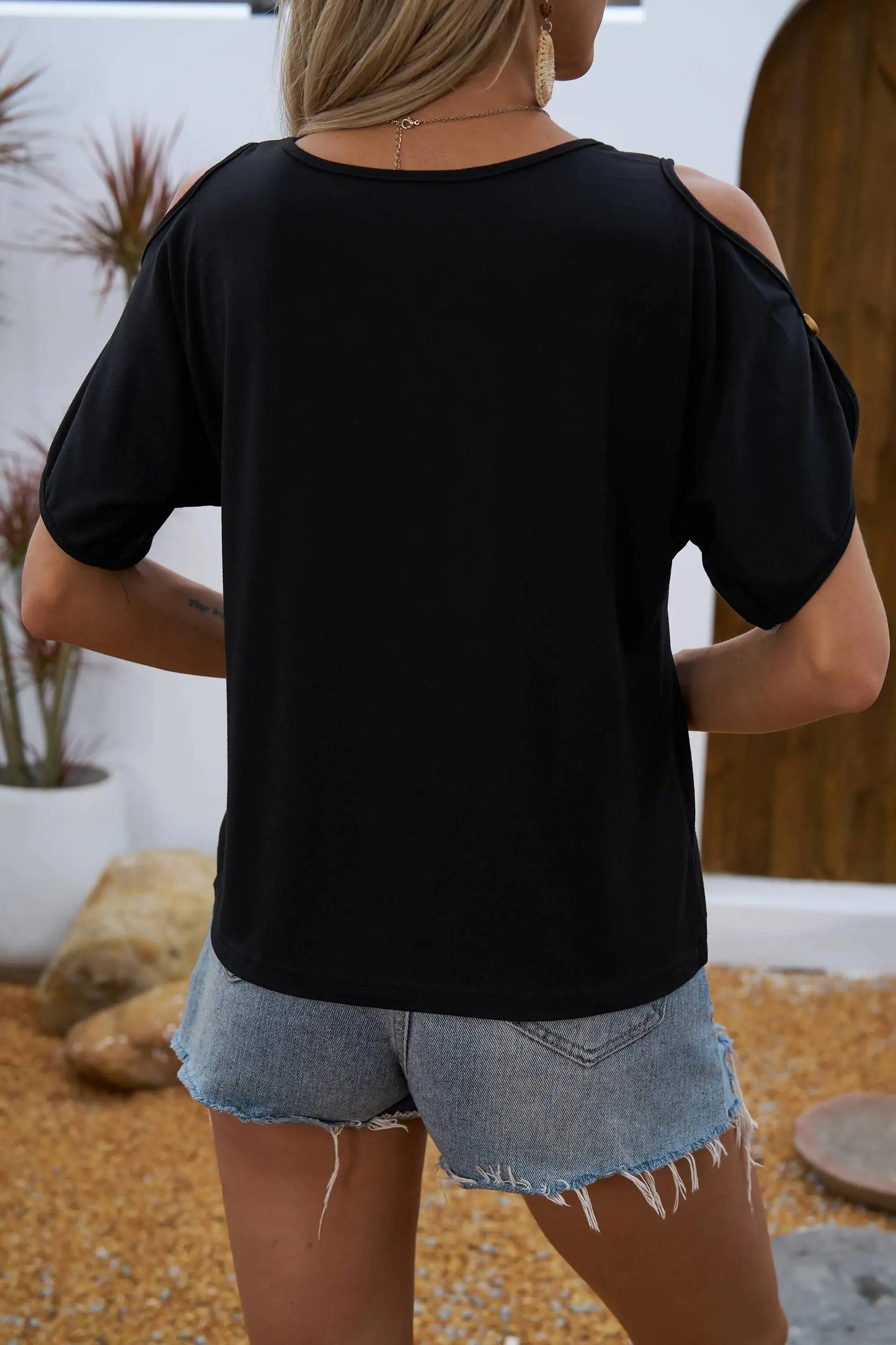 Summer New Black Off Shoulder T Shirt Women Casual Commute Short Sleeve Top Ladies Fashion Tee Trendy Relaxed Fit