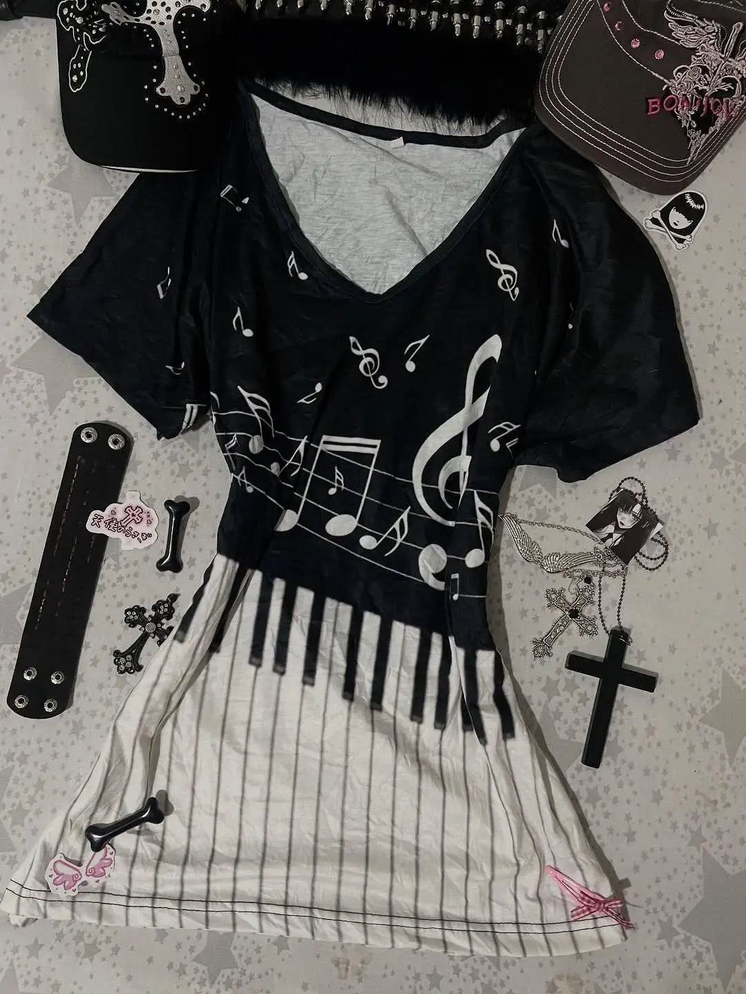 Y2K Gothic Music Tee Piano Keyboard Musical Notes Print V-Neck T-Shirt Women 2000s Grunge Japanese E-girls Retro Tees hottie top