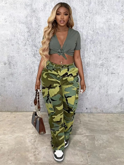 Women's Classic Multi Pocket Camouflage Straight Leg Pants, Button Closed Y2K Pants, Suitable for Daily Outdoor Wear in All Seas