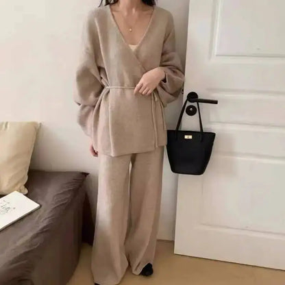 [EWQ] Fashion V-neck Long Sleeve Lace Up Sweater And High Waist Trousers Casual Women Knit Set Clothing 2025 Autumn New 16O1719
