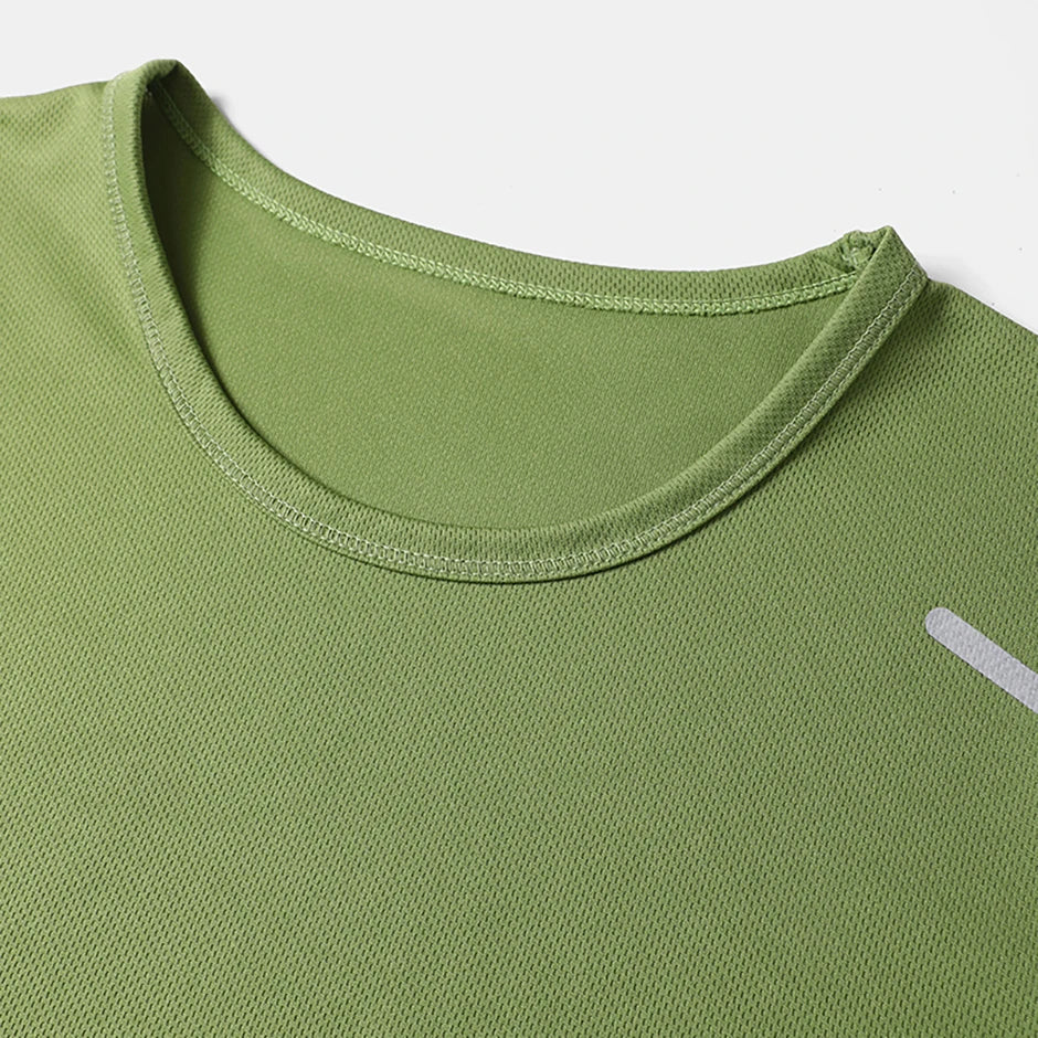 Men's Quick-Dry Sports Shirt – Multicolor Summer Running Badminton Tee with Reflective Strip