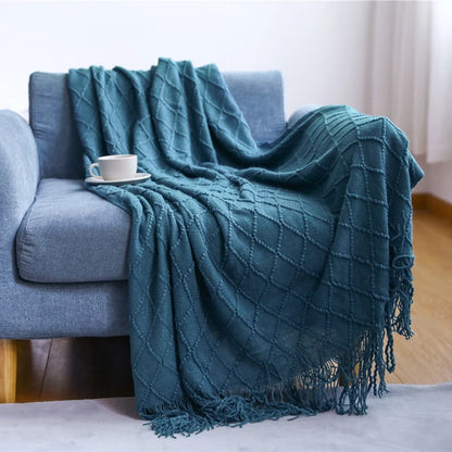 Green Oversized Knitted Throw Blanket - Soft Textured Decorative Couch Blanket