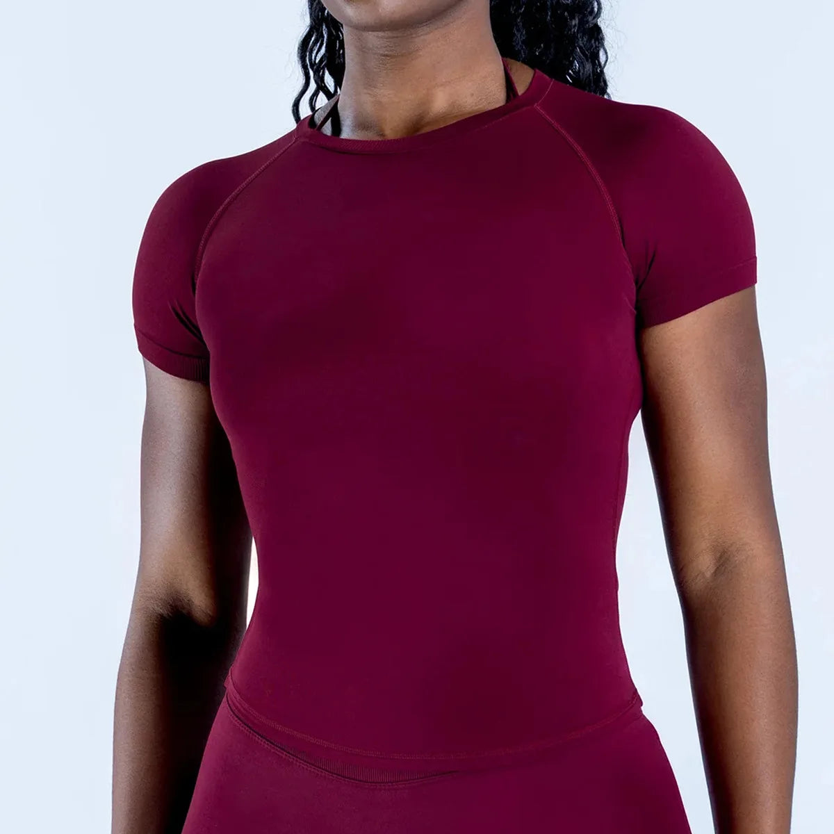 Seamless Yoga Top - Lightweight Workout Crop Top | Breathable Gym Wear for Women