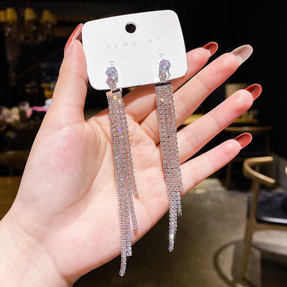 Two-Tone Leaf Drop Earrings – Carbon Zircon Pendant Style