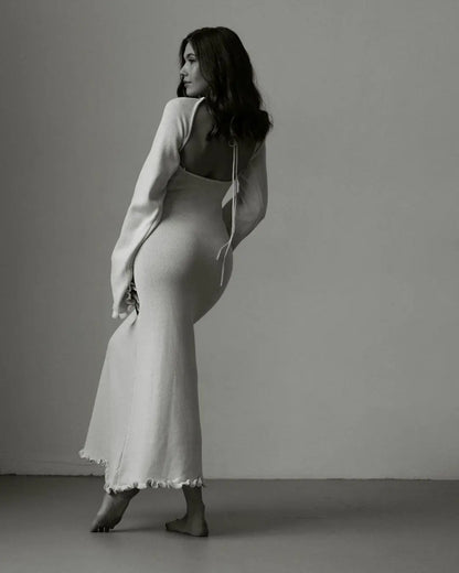Elegant Knitted Maxi Dress - Backless Flare Sleeve Sweater Outfit for Women