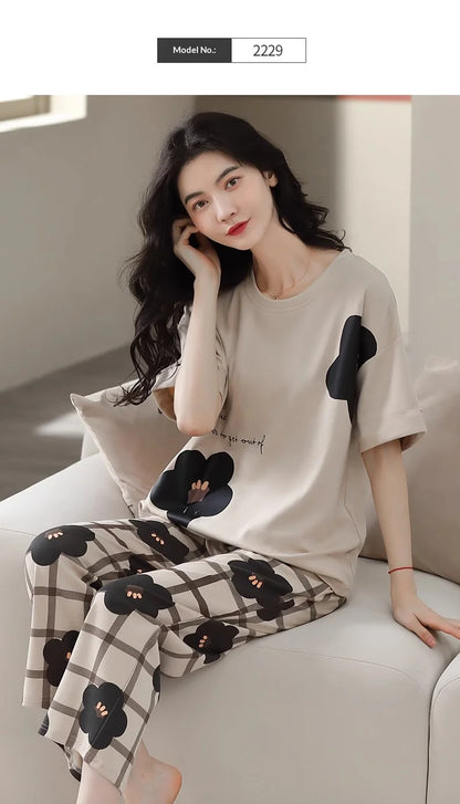 Women's Summer Pyjamas: Short-Sleeved Top and Cropped Trousers, Plus Size, Boho-Chic Checked Set, Loungewear, Women's Underwear