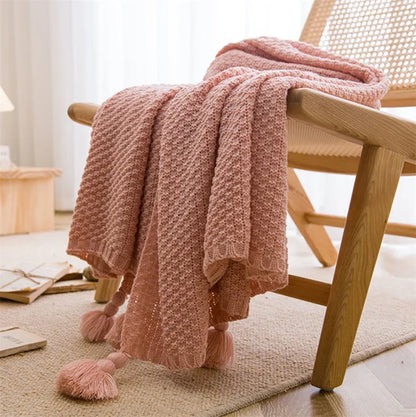 Chunky Knit Blanket - Nordic Knitted Throw with Tassels for Bed or Sofa