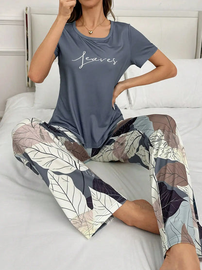 2-Piece Set of Women's Four-Season Pajamas, Elegant Floral Print, Comfortable Short-Sleeved Long Pants Pajama Set