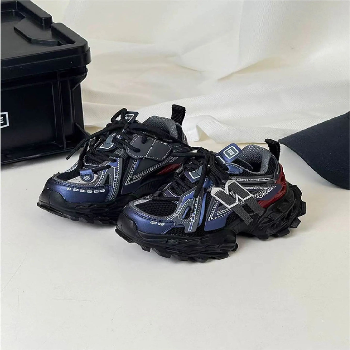 Children's Sports Shoes – Kids Running Shoes With Soft Sole & Lace-Up Design