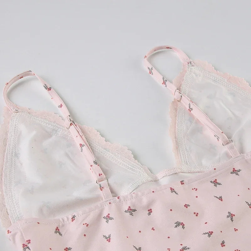 Women Two-pieces Pajamas Set Pink Floral Lace Patchwork Sleepwear Sleeveless Camisoles and Slim Cute Shorts Loungewear