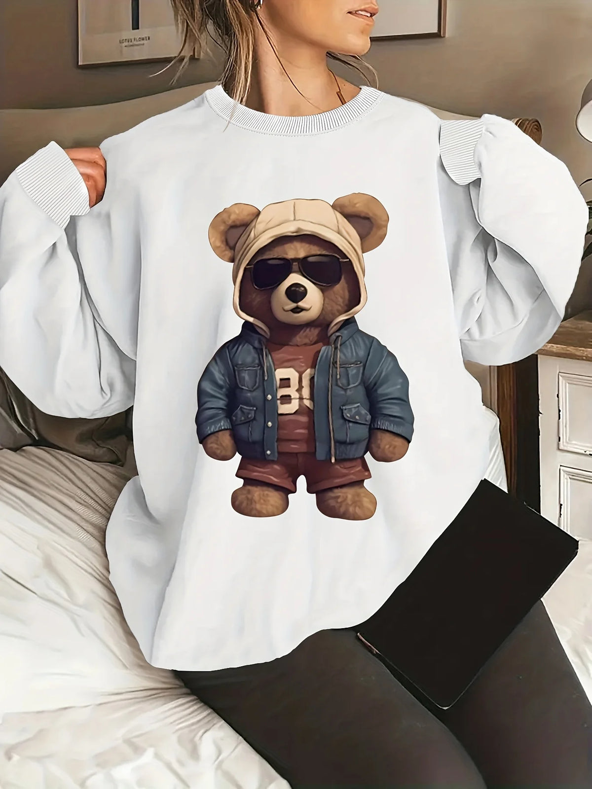 Women's Autumn and Winter Loose Casual Cartoon Zipper Bear Pattern Printed Velvet Long-Sleeved Round Neck Sweatshirt Pullover