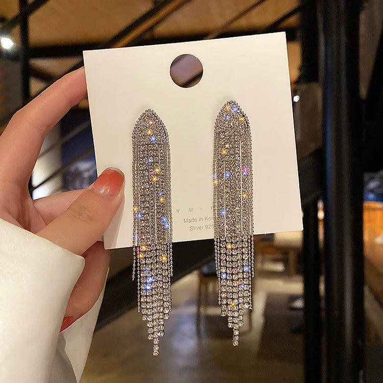 Two-Tone Leaf Drop Earrings – Carbon Zircon Pendant Style
