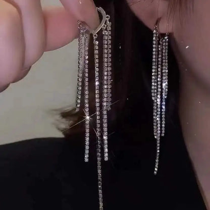 Two-Tone Leaf Drop Earrings – Carbon Zircon Pendant Style