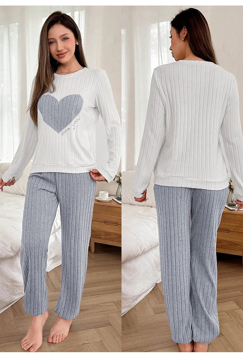 Autumn and Winter Warm Pajama Set for Women Casual and Comfortable Heart Shaped Printed Cute Set Home Clothes New Style Hot