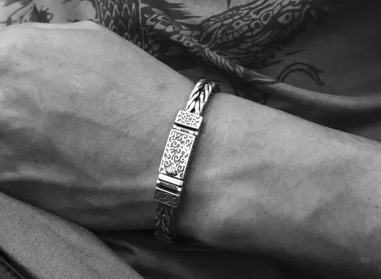 New Silver Color Chinese Trendy Men's Personalized Hand-woven Twist Buckle Bracelet Retro Ethnic Style Chain Jewelry Accessories