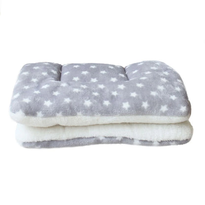 Flannel Pet Pad Dog Bed Thickened Sleeping Pad Dog Blanket Suitable for Chihuahua Labrador Puppy Kitten Small Large Dog Pet Rug