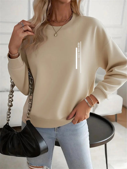 Women's Casual Heart Print Pullover Sweatshirt Geometric Design Long Sleeve Round Neck Machine Washable Regular Fit for Autum