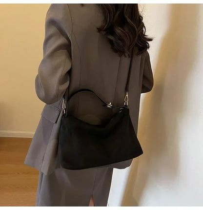 Retro Shoulder Bag – Women's Tote Bag With Large Capacity | Zipper Closure