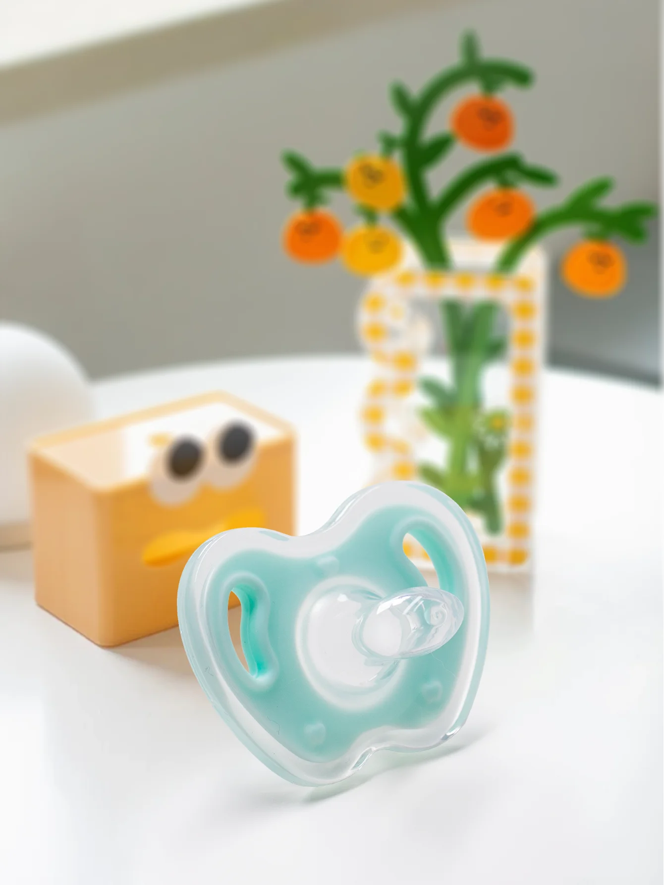 3Pcs Baby Apple Pacifier Set Silicone Soother with Spring pacifier chain and PP storage Box 100% BPA Free Portable Pacifier Set