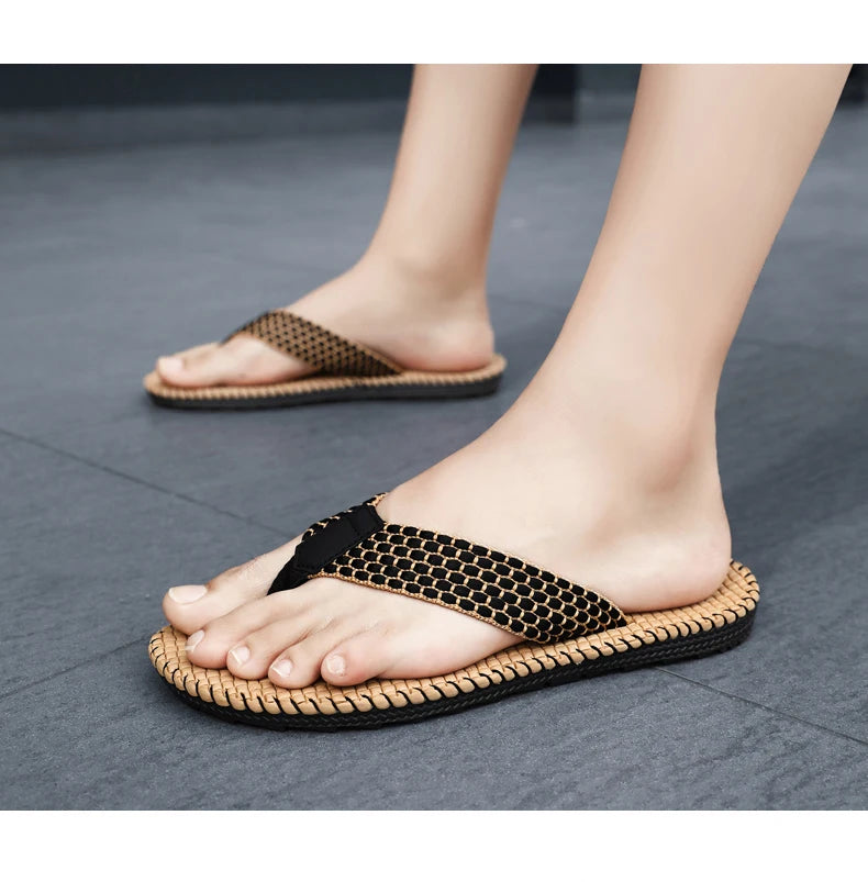 Men's flip flops summer new lightweight rubber woven slippers fashion casual outdoor sandals breathable anti slip beach shoes