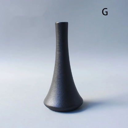 Black Ceramic Small Vase - Simple Japanese Home Decoration