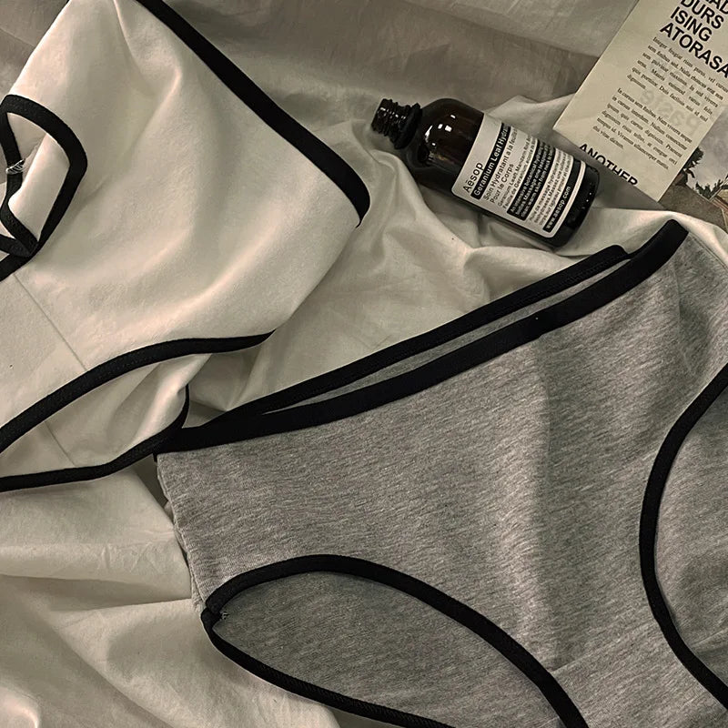 3PCS Women's Cotton Panties Simple Casual Mid-rise Seamless Briefs High-stretch Underwear Comfortable Breathable Underpanties