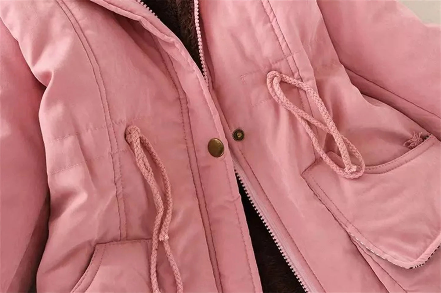 Women Winter Jacket - Fleece Lined Puffer Coat With Hooded Zipper Closure