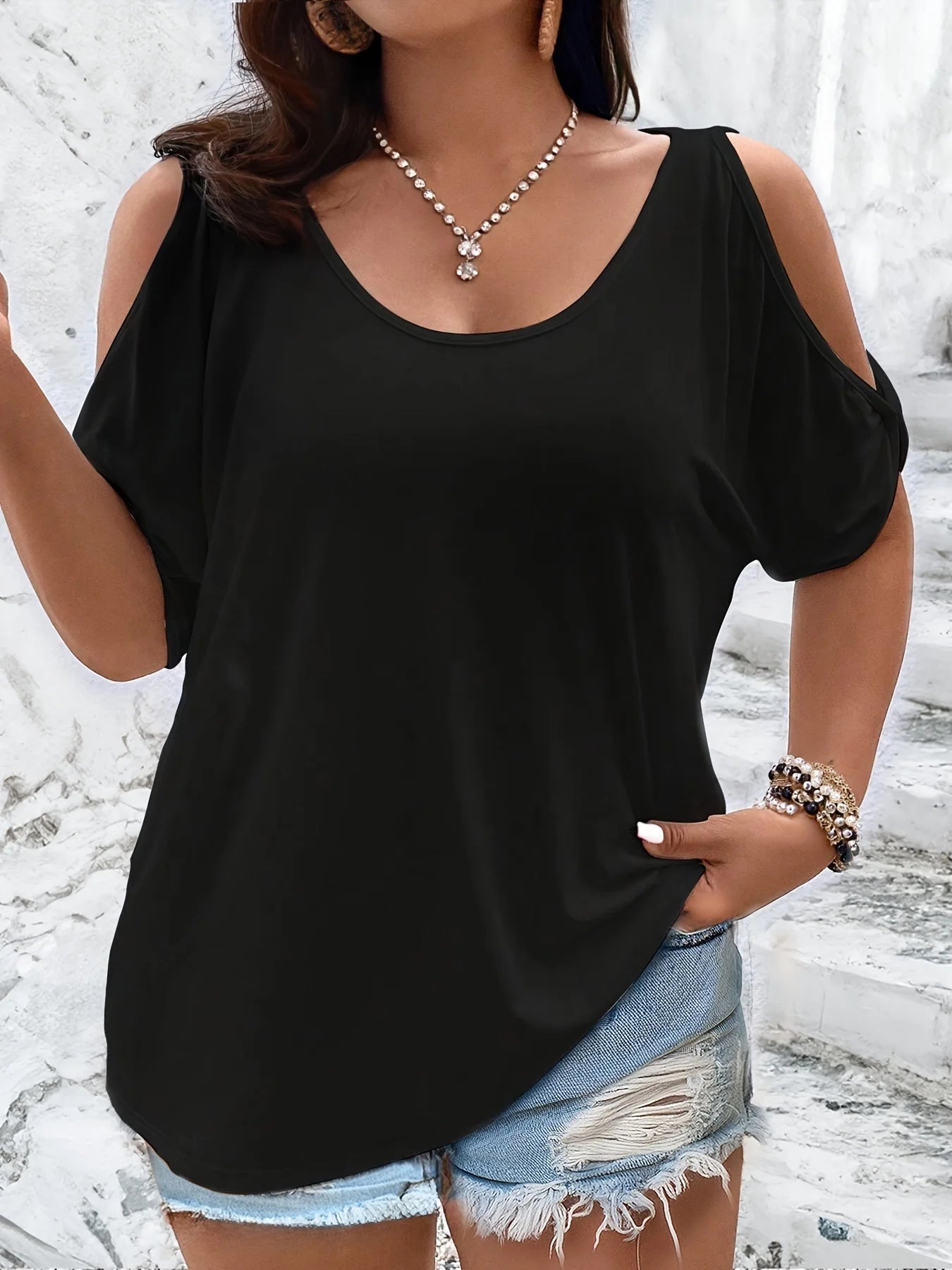 Plus Size Cold Shoulder Top - Elegant Black Tee With Trendy Cutouts & Curvy Fit