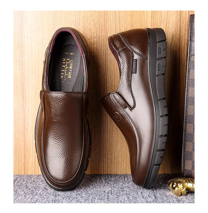 Summer New Men Leather Shoes soft soled Casual Flat Shoes Outdoor Walking shoes Comfort fashion soft leather shoes Loafers