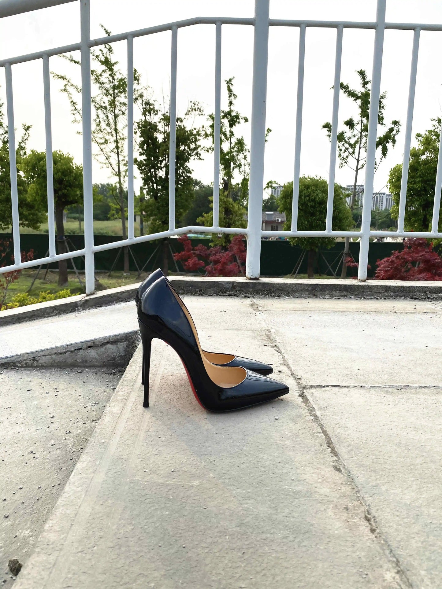 New Shallow Classic Patent Leather 12cm Fashionable and Versatile Work High Heels Nude 10cm Thin Heel Plus Size 33-46