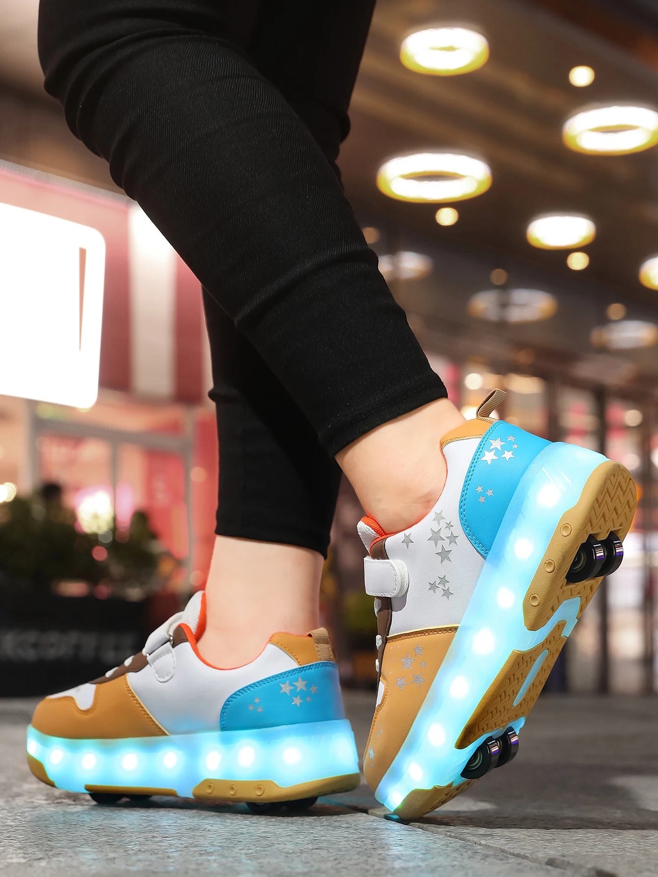 Upgraded fashionable children's and teenagers' walking shoes enhance stability, detachable dual-use sports