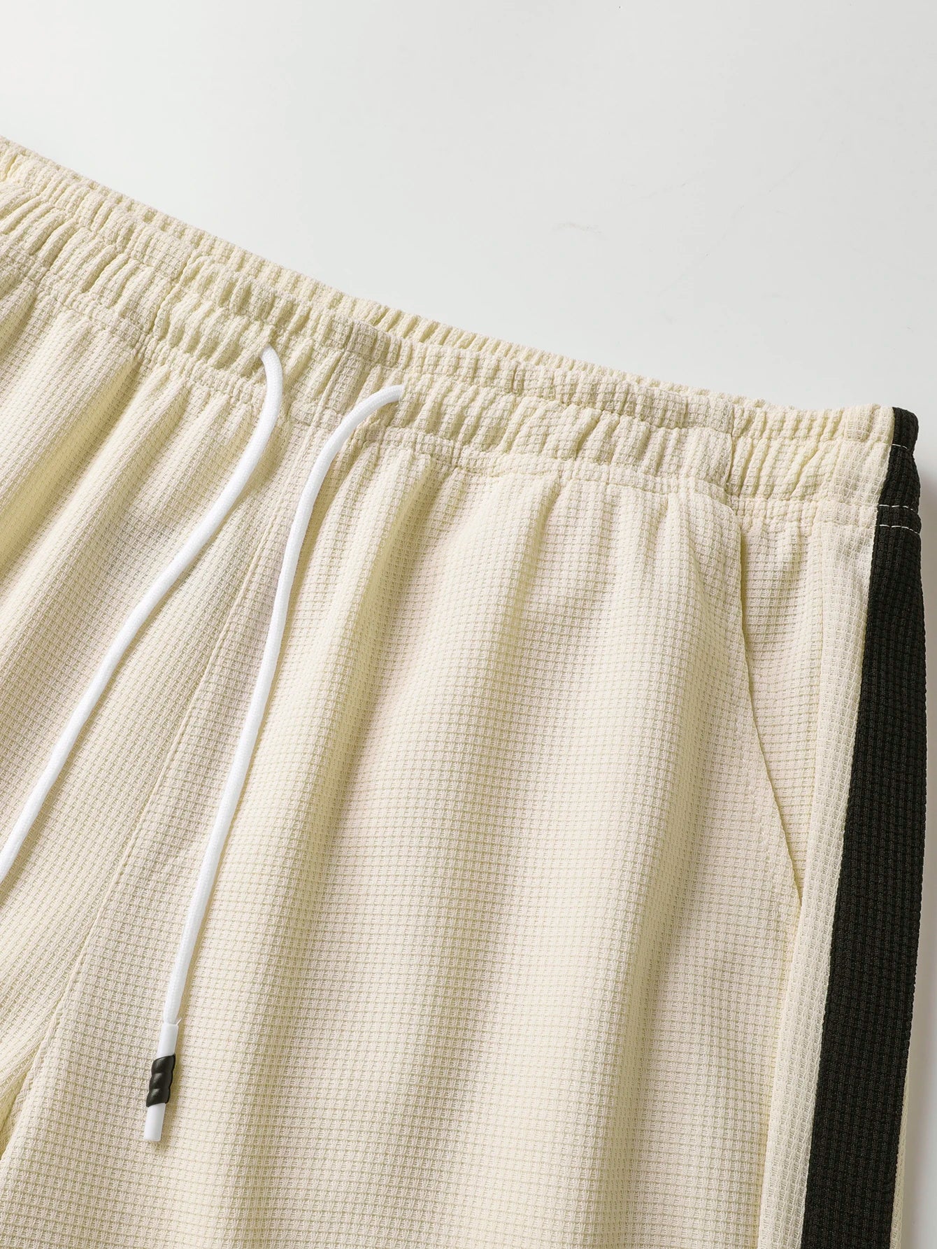 New Men's Shorts, Men's Casual Pants, Men's Beach Shorts, Men's Sports Shorts, New Fashion Textured Fabric, Breathable Pants, Suitable for Both Daily Casual Wear and Sports