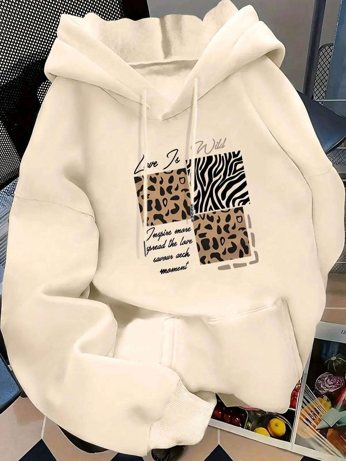 Women's Autumn and Winter Loose Casual Comfortable Letter Printed Thick Long-Sleeved Round Neck Hoodie Pullover