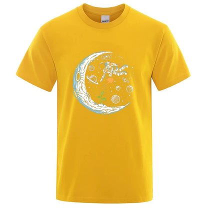 Summer Men T-shirt Cotton Blend Casual Funny Astronaut Design Print Loose O-neck T Shirt for Men Short Sleeve Male T-shirt Tees