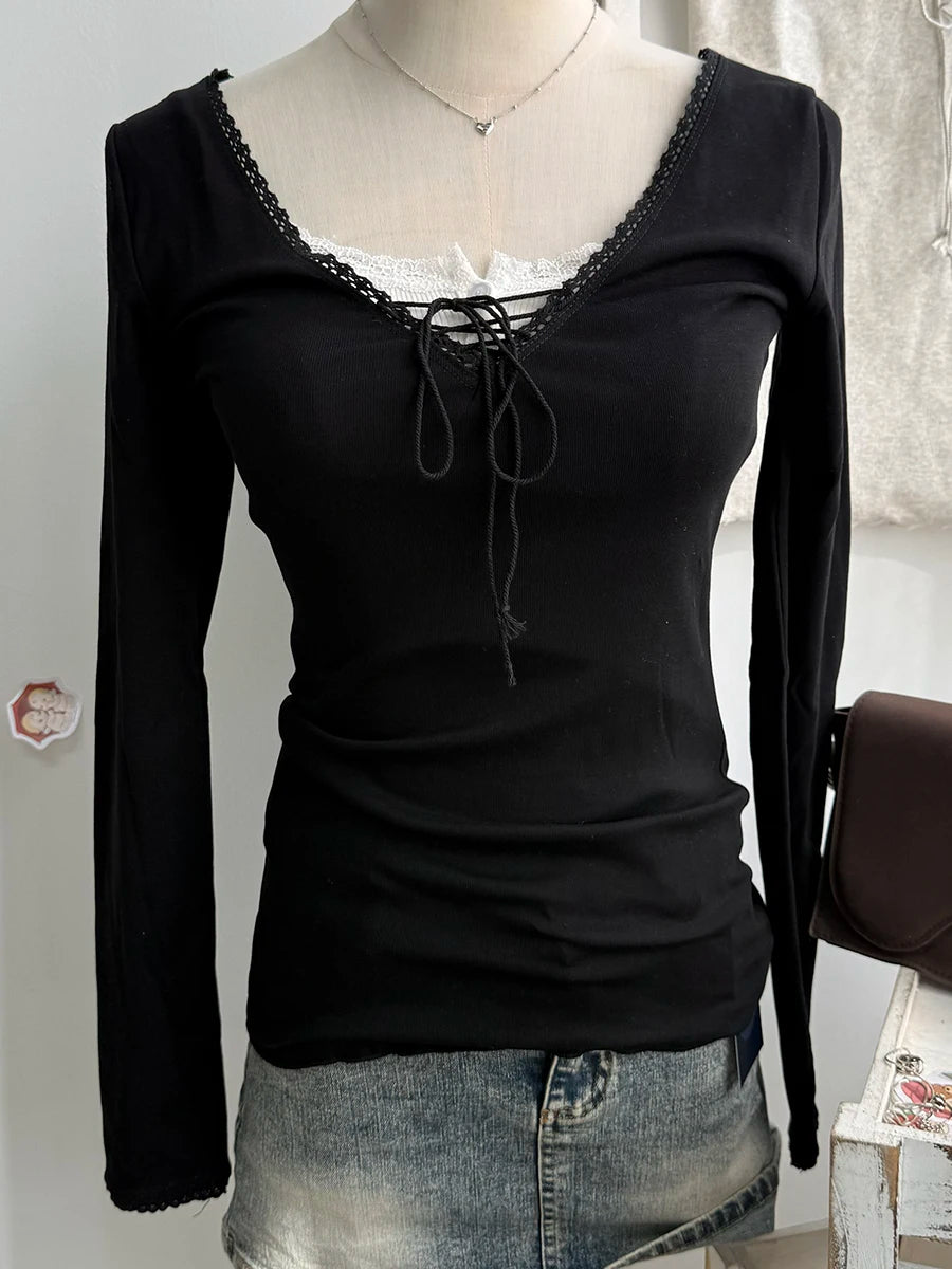 Beige Lace Trim Long Sleeve Tees Women Autumn New Streetwear Cotton Slim Sexy V-neck Lace-up Tops Sweet Simple Chic T-shirts Y2K