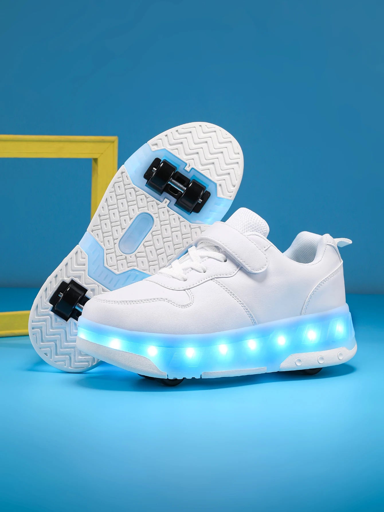 Upgraded fashionable children's and teenagers' walking shoes enhance stability, detachable dual-use sports