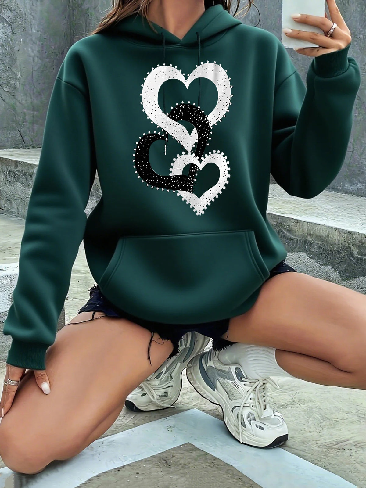 Women's Autumn and Winter Loose Casual Comfortable Letter Printed Thick Long-Sleeved Round Neck Hoodie Pullover